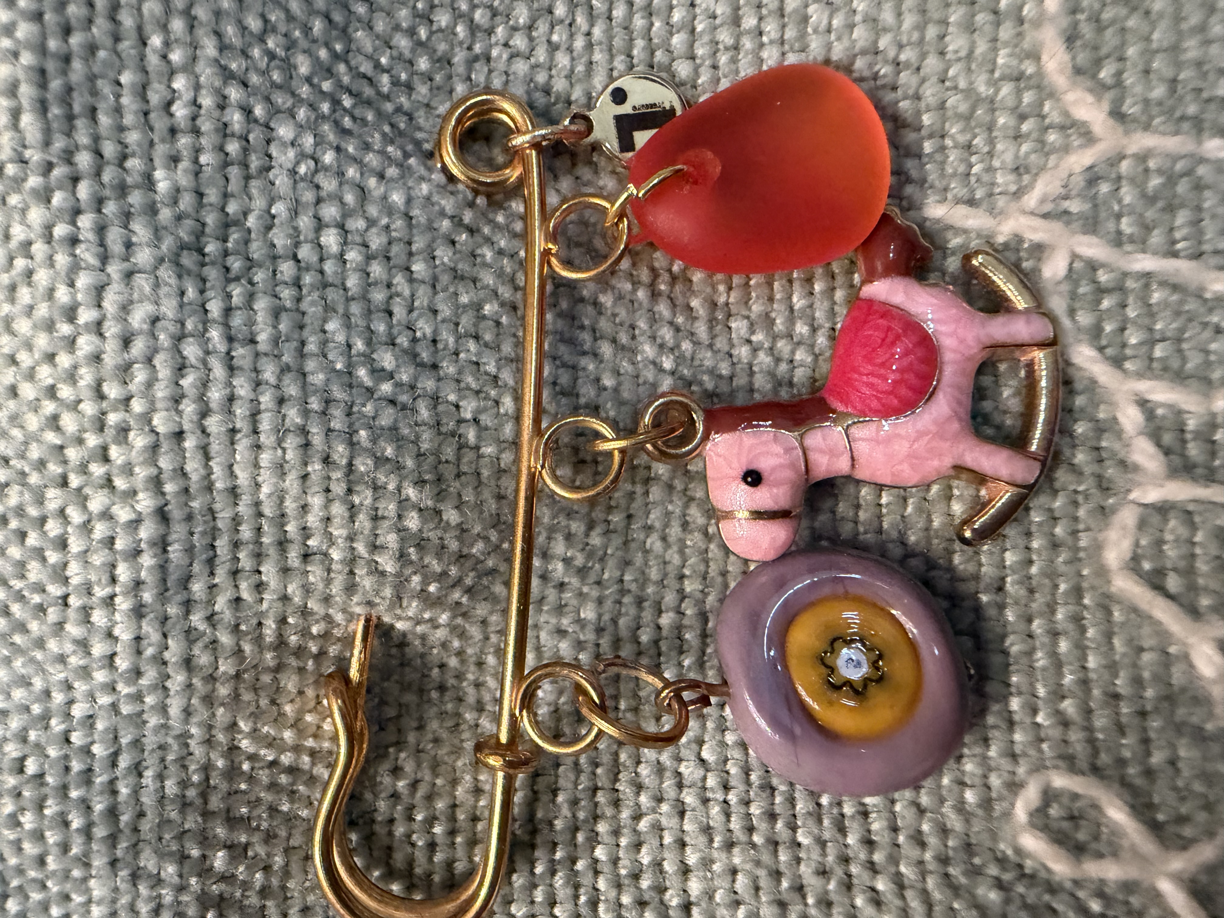 T-Pin 05